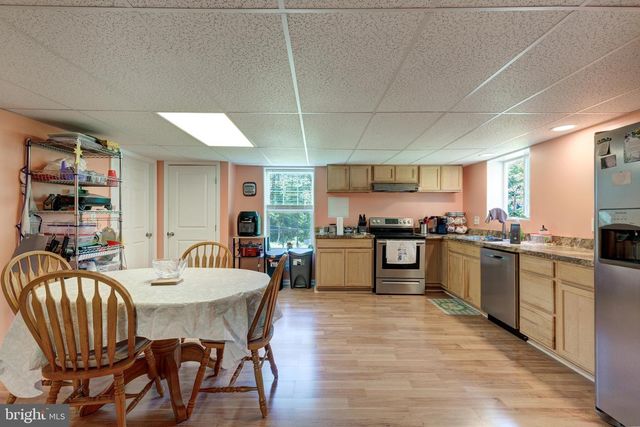 784 N HIGH ROCK RD N, Hanover, PA 17331