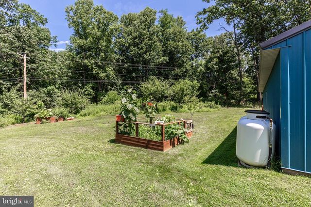 784 N HIGH ROCK RD N, Hanover, PA 17331