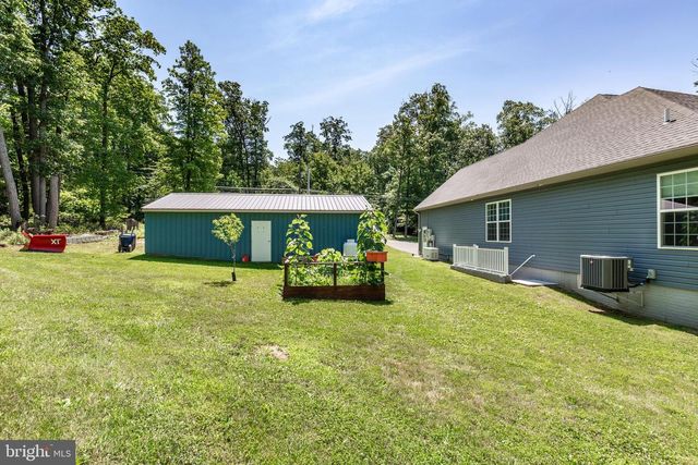 784 N HIGH ROCK RD N, Hanover, PA 17331