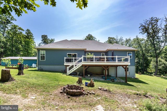 784 N HIGH ROCK RD N, Hanover, PA 17331
