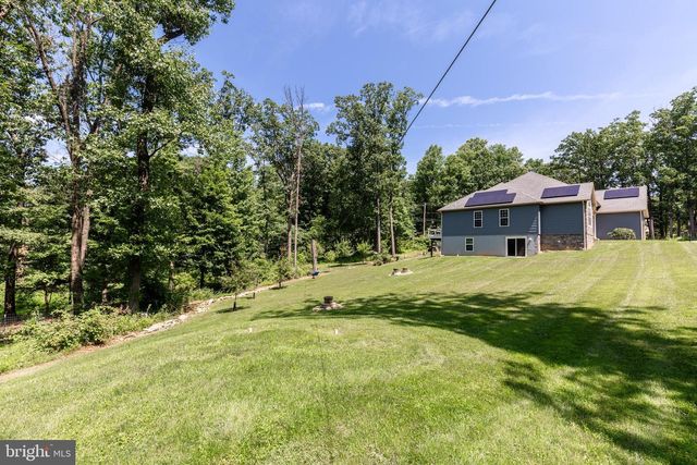 784 N HIGH ROCK RD N, Hanover, PA 17331