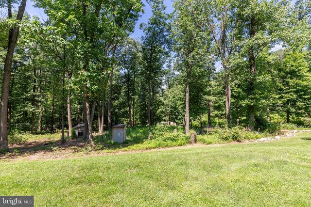784 N HIGH ROCK RD N, Hanover, PA 17331