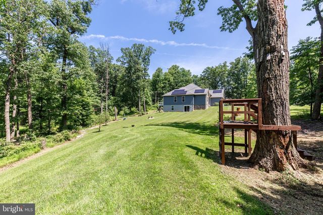784 N HIGH ROCK RD N, Hanover, PA 17331