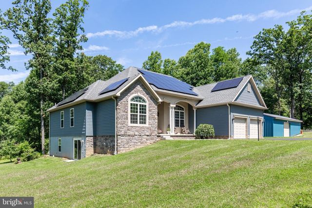 784 N HIGH ROCK RD N, Hanover, PA 17331