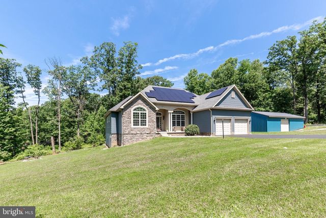 784 N HIGH ROCK RD N, Hanover, PA 17331