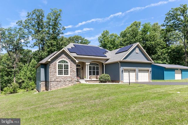 784 N HIGH ROCK RD N, Hanover, PA 17331