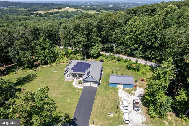 784 N HIGH ROCK RD N, Hanover, PA 17331