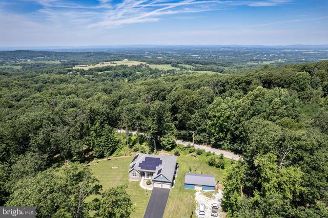 784 N HIGH ROCK RD N, Hanover, PA 17331