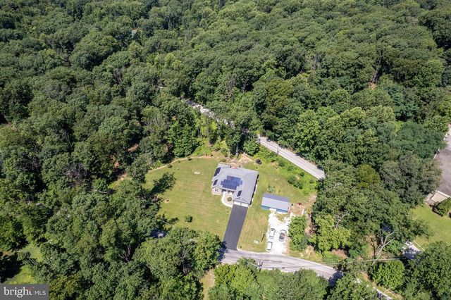 784 N HIGH ROCK RD N, Hanover, PA 17331