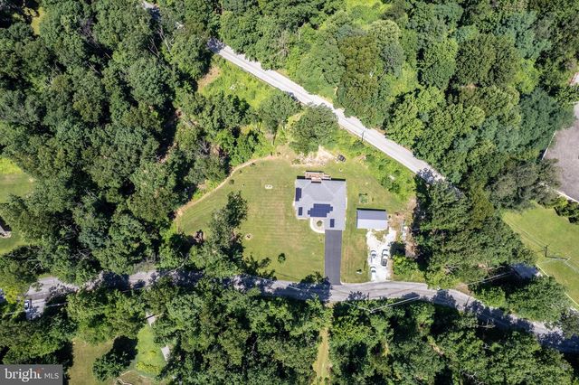 784 N HIGH ROCK RD N, Hanover, PA 17331