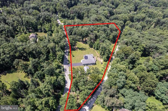 784 N HIGH ROCK RD N, Hanover, PA 17331