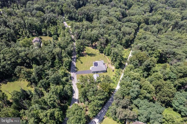 784 N HIGH ROCK RD N, Hanover, PA 17331