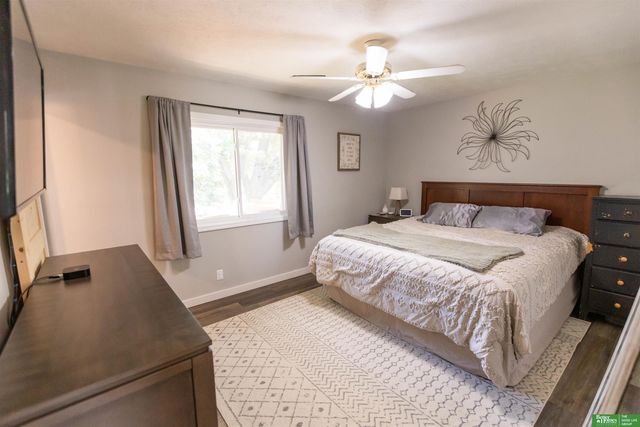 12954 Meredith Avenue, Omaha, NE 68164