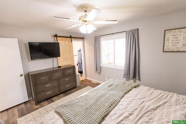 12954 Meredith Avenue, Omaha, NE 68164