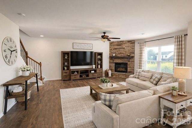 12412 Current Drive, Charlotte, NC 28278