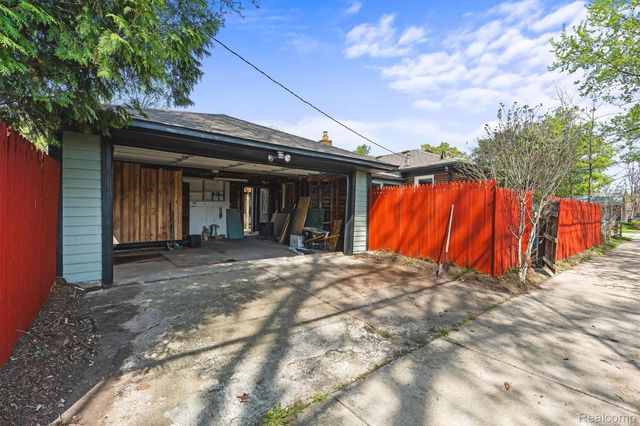 1622 Huron Avenue, Royal Oak, MI 48073