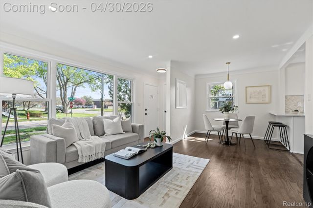 1622 Huron Avenue, Royal Oak, MI 48073