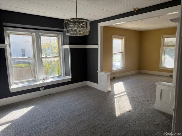 34 LIBERTY Street, Pontiac, MI 48341