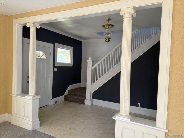 34 LIBERTY Street, Pontiac, MI 48341