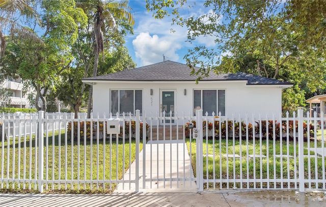 521 NW 33rd Ave, Miami, FL 33125