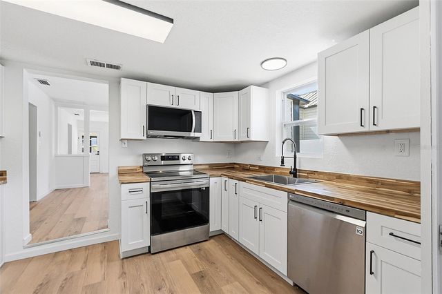 110 W 1ST STREET, Frostproof, FL 33843