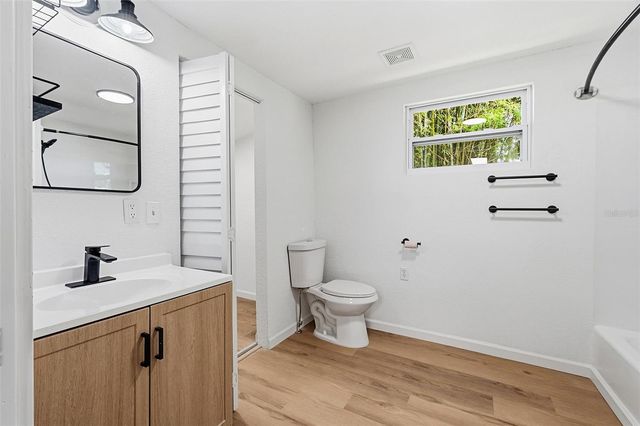 110 W 1ST STREET, Frostproof, FL 33843