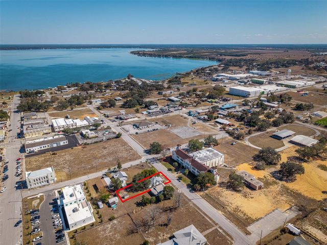 110 W 1ST STREET, Frostproof, FL 33843