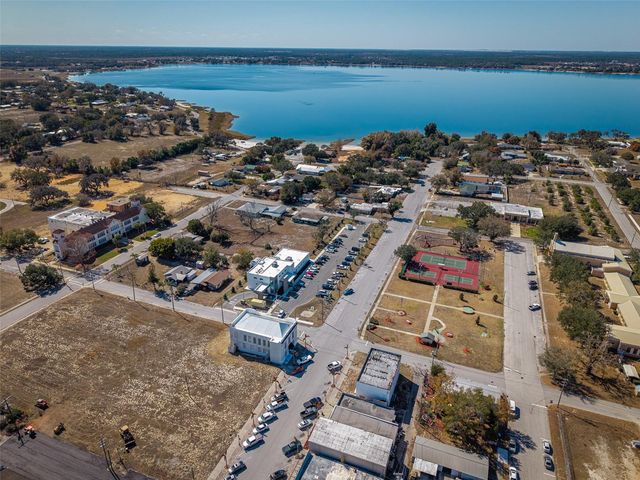 110 W 1ST STREET, Frostproof, FL 33843