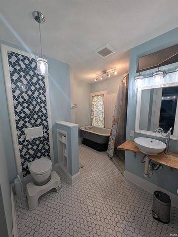 630 E Tipton Street, Huntington, IN 46750