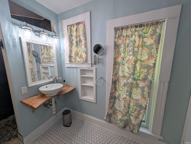 630 E Tipton Street, Huntington, IN 46750
