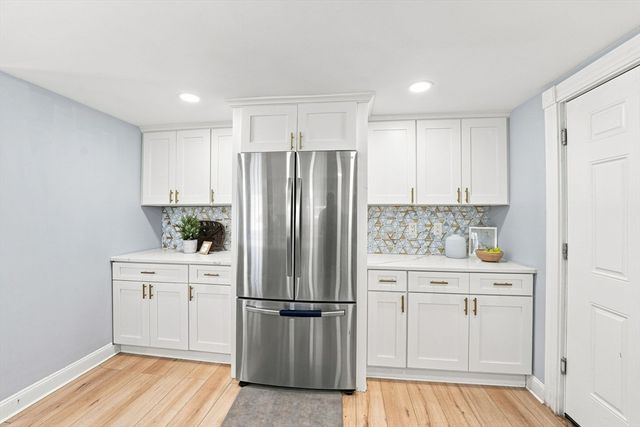 260 Thurber Ave, Attleboro, MA 02703