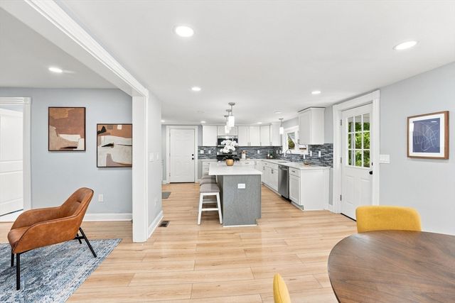 260 Thurber Ave, Attleboro, MA 02703