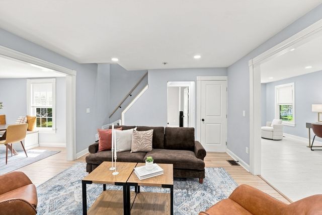 260 Thurber Ave, Attleboro, MA 02703