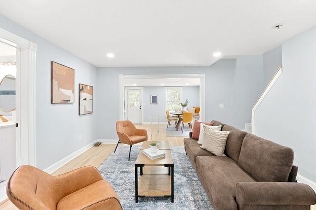 260 Thurber Ave, Attleboro, MA 02703