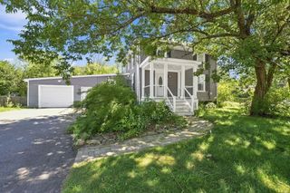 260 Thurber Ave, Attleboro, MA 02703