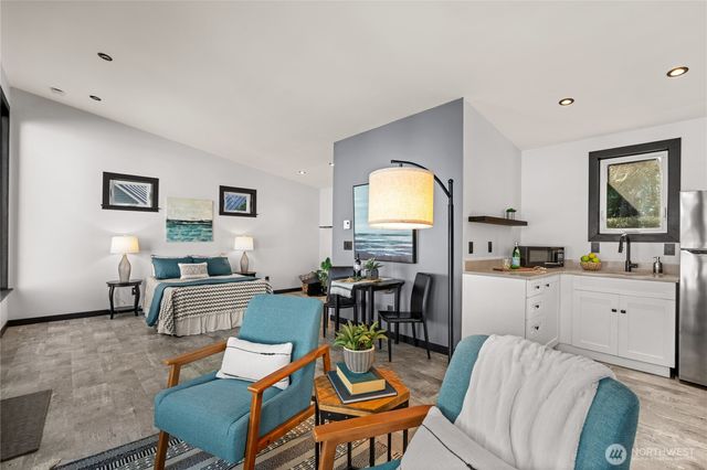 33244 Eglon Road NE, Kingston, WA 98346