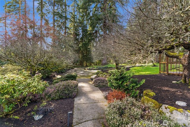 33244 Eglon Road NE, Kingston, WA 98346