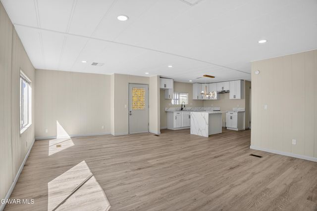 1301 E Avenue I 348, Lancaster, CA 93535