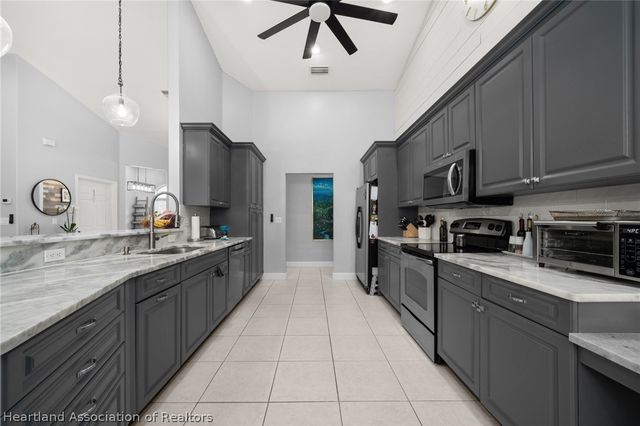 188 Huntley Oaks Boulevard, Lake Placid, FL 33852