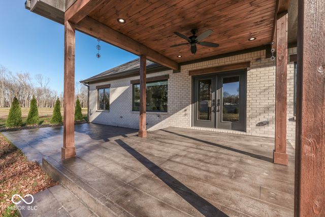 886 J McCool Way, Greenwood, IN 46142
