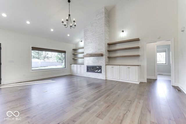 886 J McCool Way, Greenwood, IN 46142