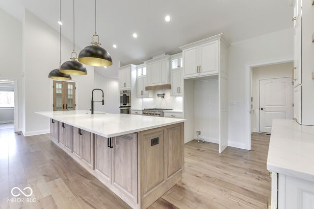 886 J McCool Way, Greenwood, IN 46142