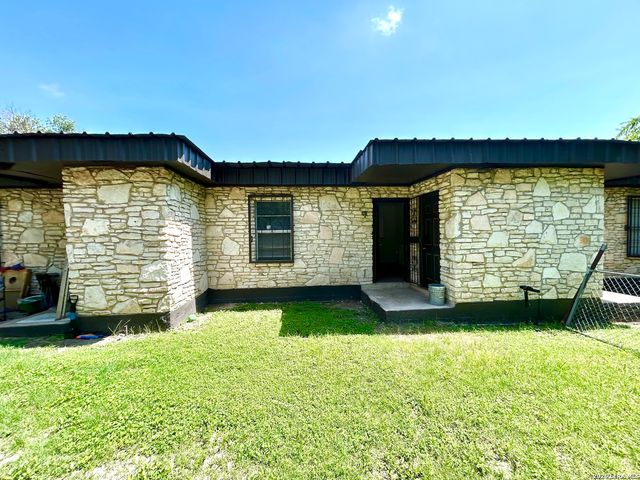 520 Prado St Apt 2, San Antonio, TX 78204