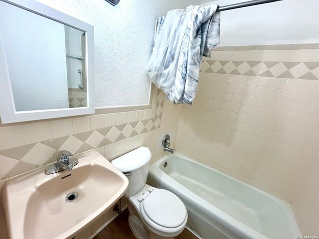 520 Prado St Apt 2, San Antonio, TX 78204