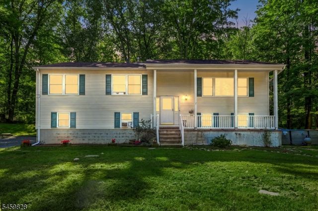 8 Ridge Rd, Independence Twp., NJ 07840