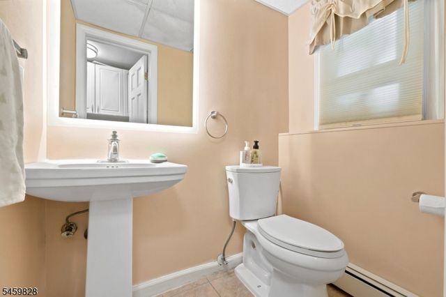 8 Ridge Rd, Independence Twp., NJ 07840