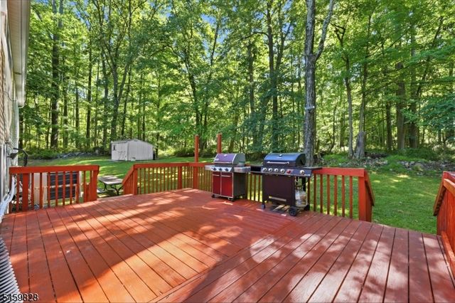 8 Ridge Rd, Independence Twp., NJ 07840