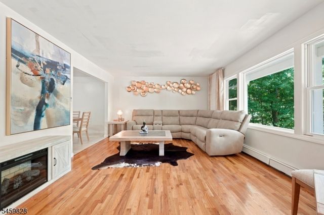 8 Ridge Rd, Independence Twp., NJ 07840