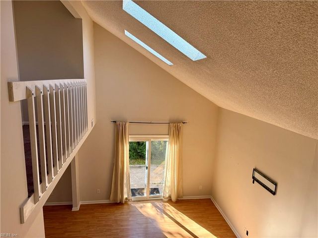 4165 Ohare DR, Virginia Beach, VA 23453