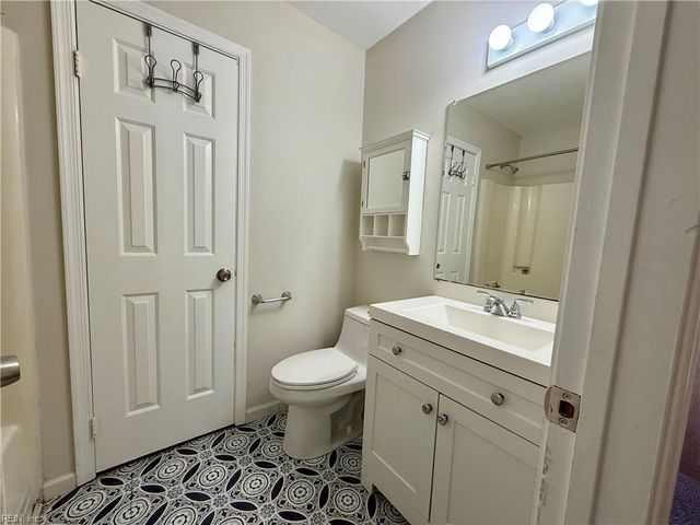 4165 Ohare DR, Virginia Beach, VA 23453